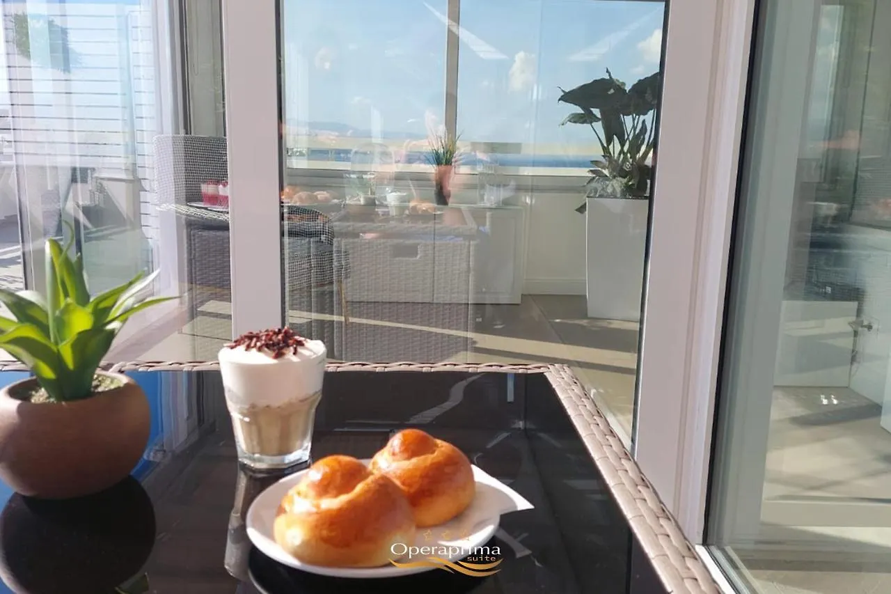 Operaprimasuite Messina Bed & Breakfast