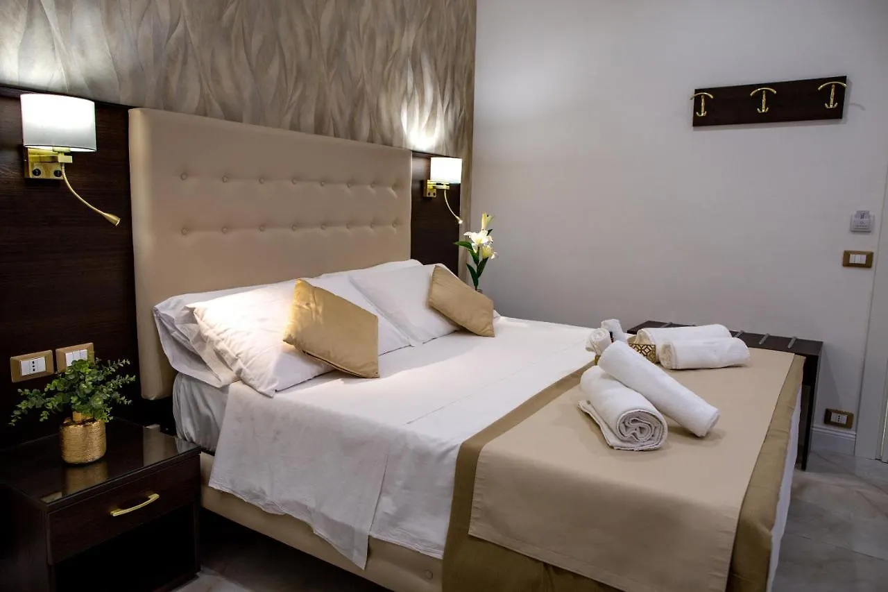 Operaprimasuite Messina 0*,