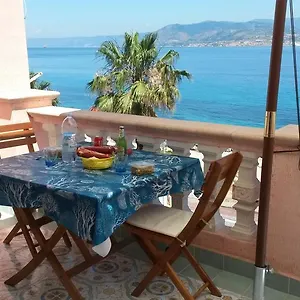 Appartement Blue Eden Strait, Messine